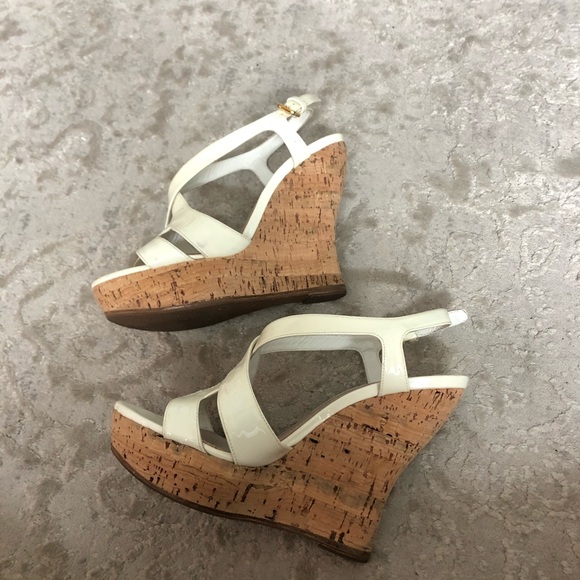 Miu Miu white patent leather cork wedges - Picture 3 of 5
